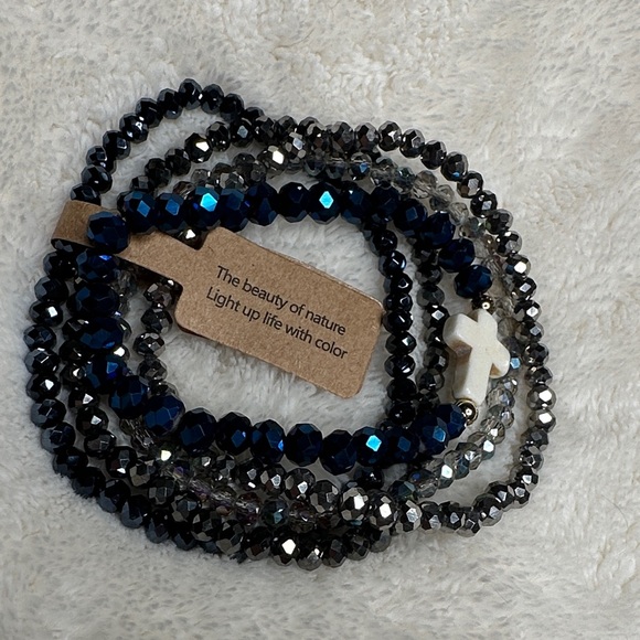 Set of 5 Beaded Bracelets Black & Silver Iridescent & Blue w/White Cross Charm - Picture 2 of 12